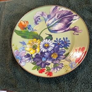 Vintage Mackenzie Childs flower market dinner plate 10 1/4 “ wide. Never used.